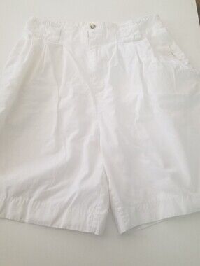 Vintage Technics White Cotton Bermuda Shorts Women's Size 12 High Waist Classic